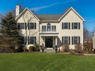 18 Hubbard Drive, White Plains, NY, 10605