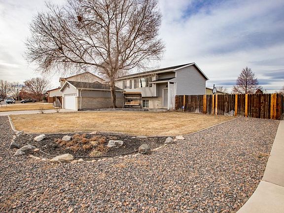 2nd image of 770 Ponderosa Dr