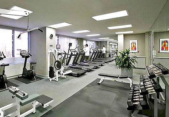 5th image of 240 E 39th St APT 6K