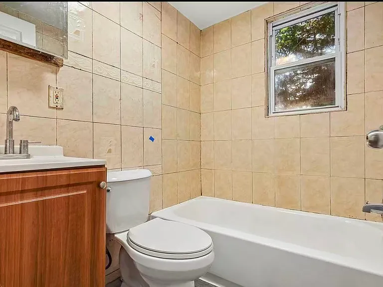 219 Seaman St #1 — Photo 8