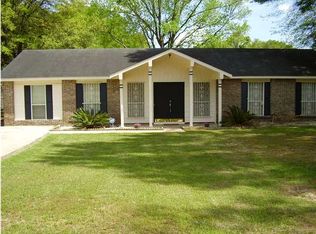1528 Carlisle Dr E, Mobile, AL 36618