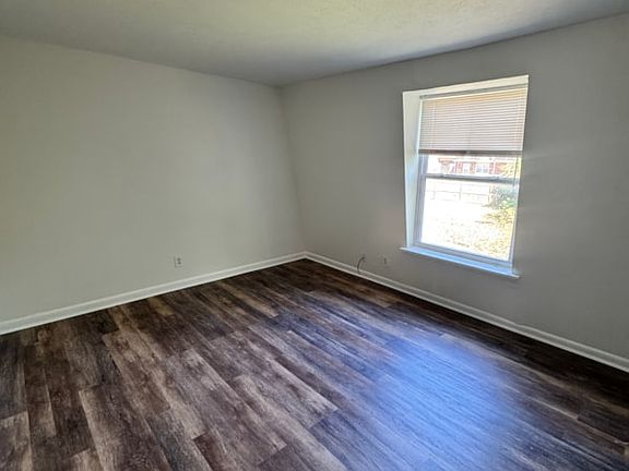 5th image of 5419 New Cut Rd #3