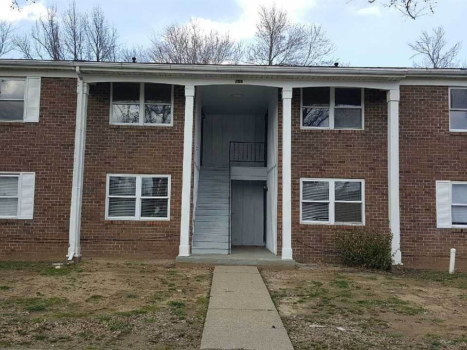 1st image of 706 Village Ln APT 7