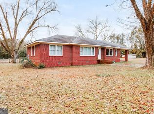 54 Dove Power Rd, Comer, GA 30629