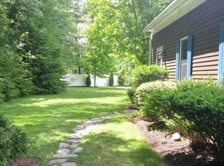 263 Loudville Rd, Easthampton, MA 01027