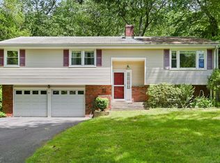 44 Highridge Dr, Monroe, CT 06468