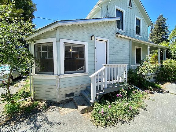 3rd image of 2137 Oak St #Oak2137-1