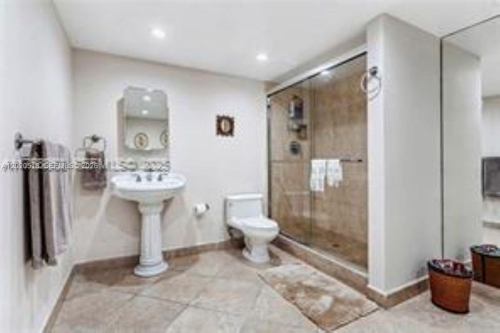 3800 Oaks Clubhouse Dr APT 307, photo 5