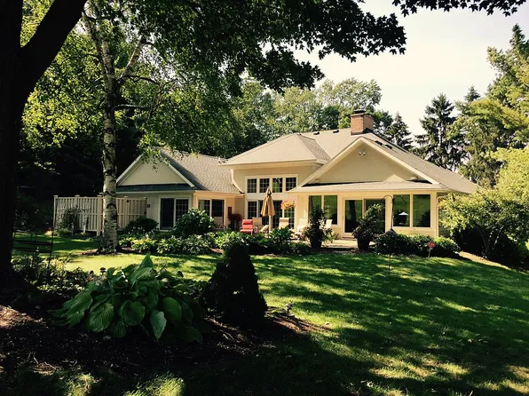 3280 Rogue River Rd NE, Belmont, MI 49306