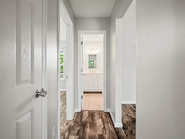 2099 Yacht Club Rd — Photo 31