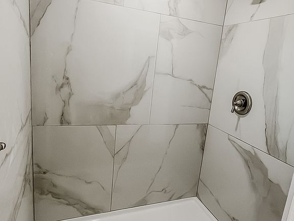 3rd image of 2306 Austin Ave