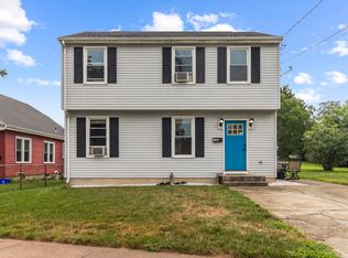 24 Washington St, Pawcatuck, CT 06379