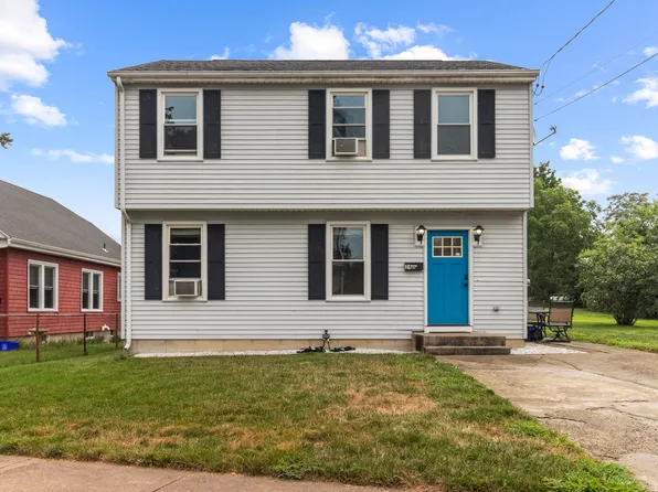 24 Washington Street, Stonington, CT 06379