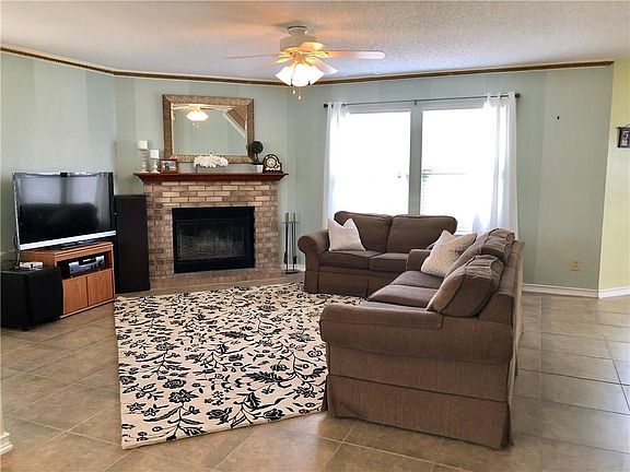 4th image of 6873 Maywood Cir