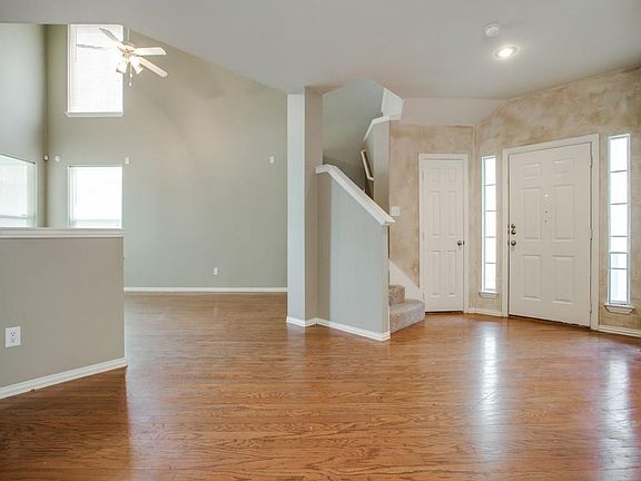 2nd image of 1315 Kingston Pl