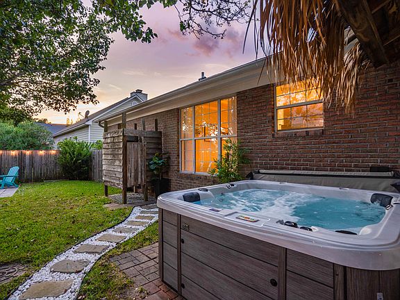 Hot tub, outdoor shower