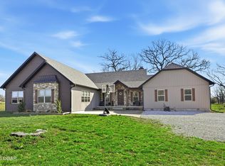 8161 Falcon Rd, Neosho, MO 64850