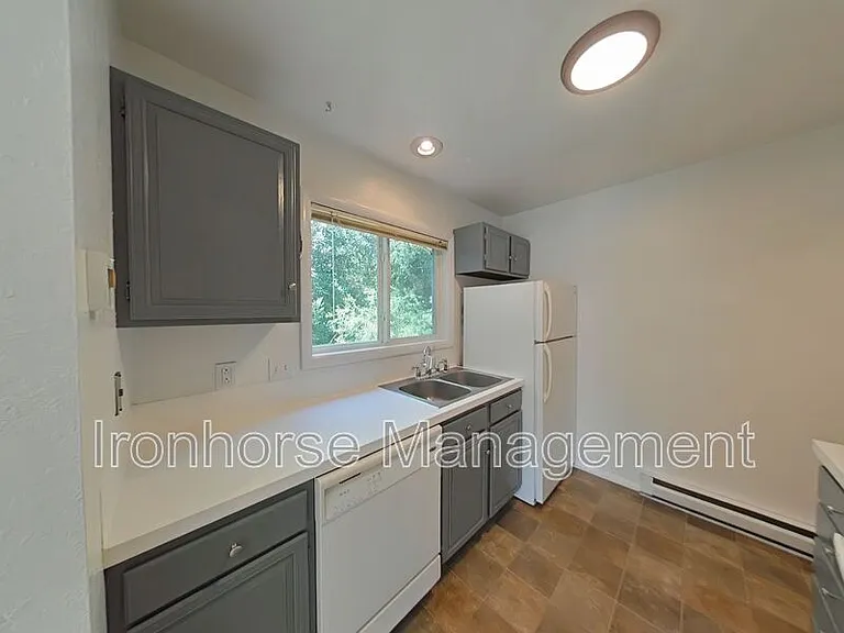 515 S 15th Ave #A — Photo 14