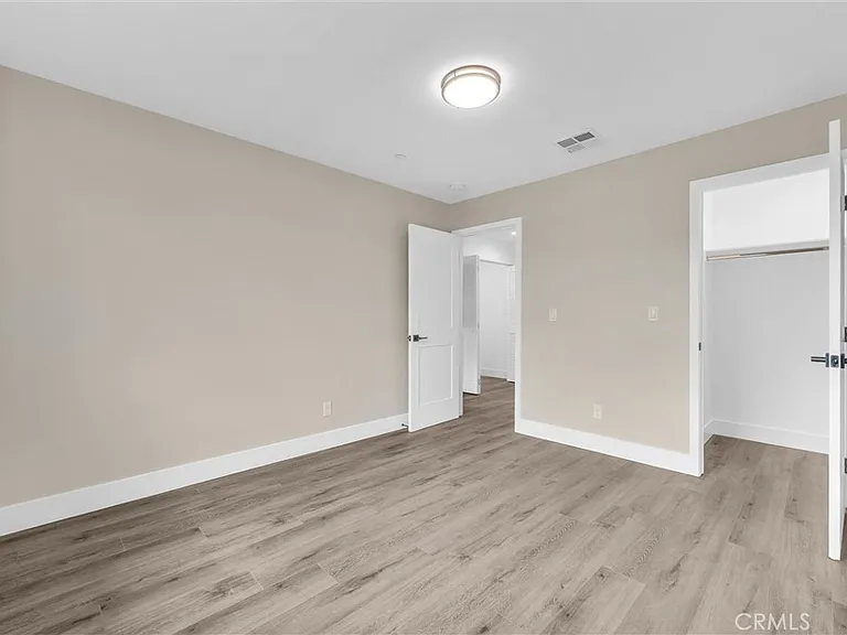 16385 Valencia Ave #3 — Photo 25