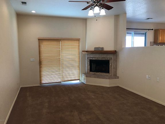 4th image of 211 Buckboard Ct