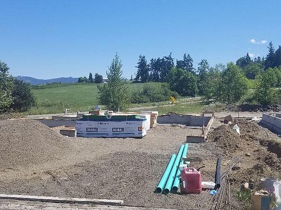 4th image of 30 Snowbell Ct