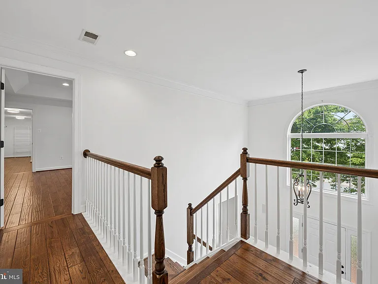 110 Bedrock Dr — Photo 23
