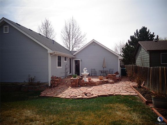 36 X 26 flag stone patio off kitchen