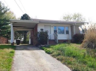 2003 Crestridge Rd, Greensboro, NC 27403