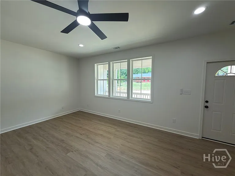 294 Moreland Ave — Photo 5