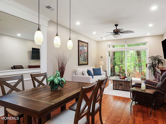 3rd image of 137 Greenlawns Drive