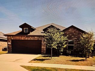 9308 Red Brush Trl, Fort Worth, TX 76131
