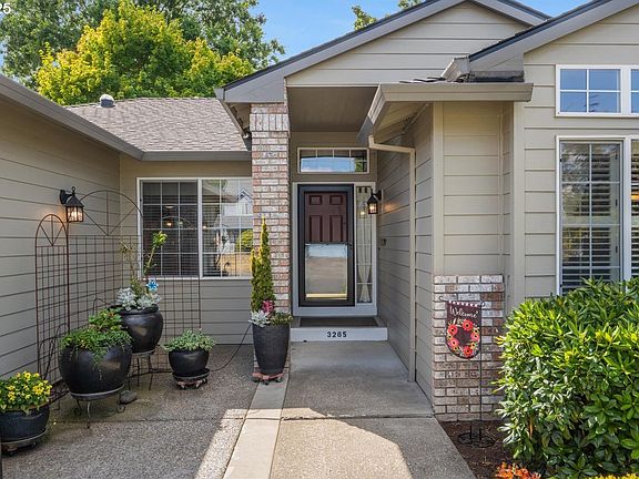 2nd image of 3265 NE Glencoe Oaks Pl