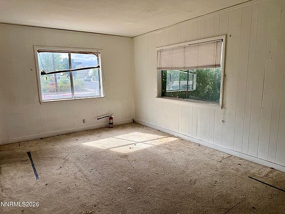 4th image of 729 Balzar Cir