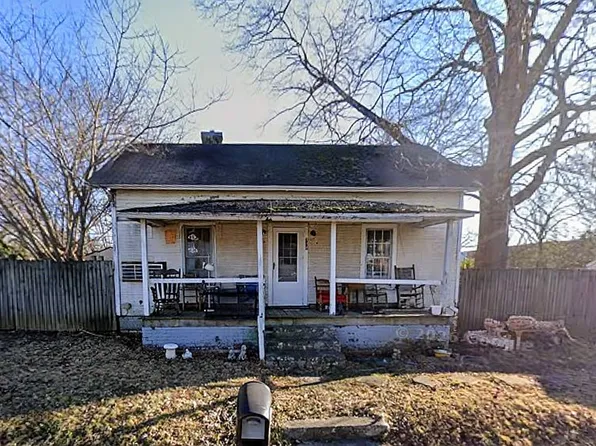 728 Durham St, Burlington, NC 27217