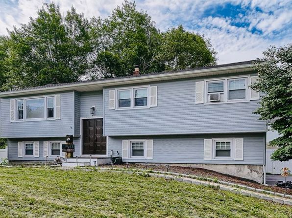 405 Warwick Tpke