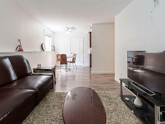 5th image of 1013 Lansdowne Ave #106