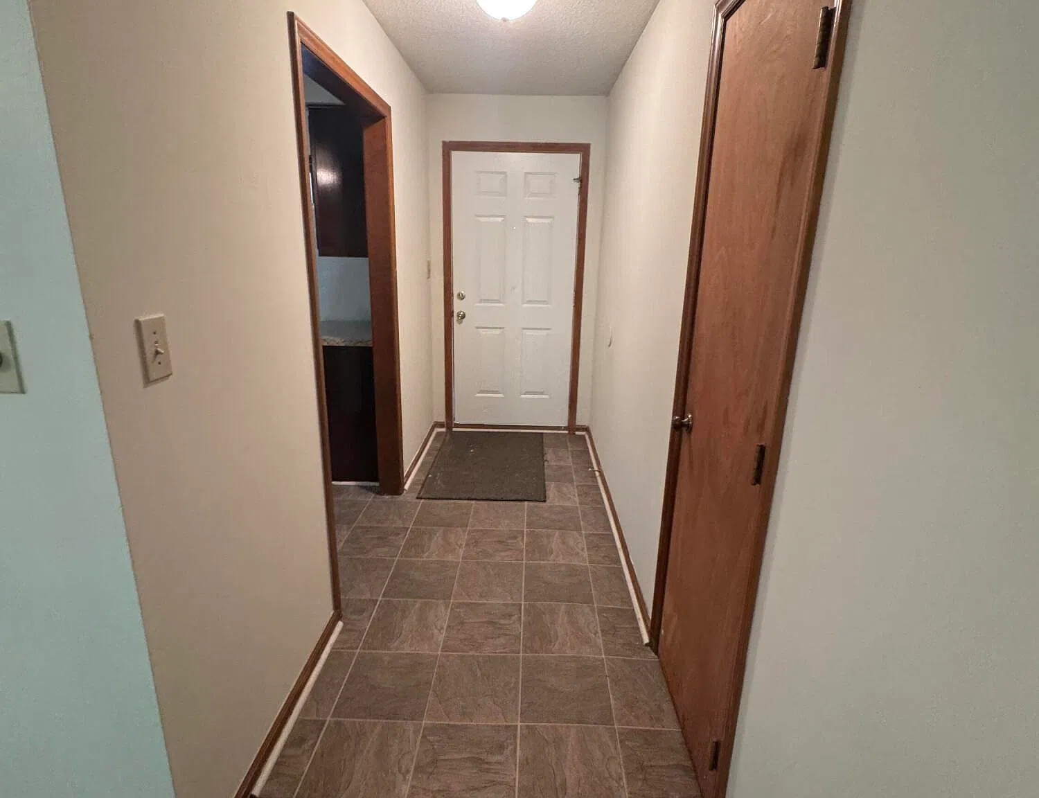 3 bed, 3.0 bath, $1,850 — Photo 4