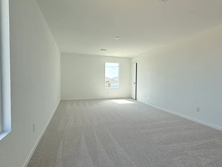 3195 Dispatch Dr — Photo 18