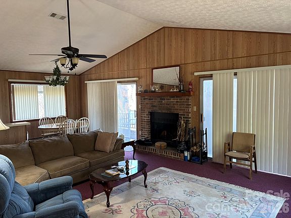 3rd image of 120 Kimberly Dr