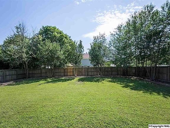 2nd image of 135 River Oaks Dr NW