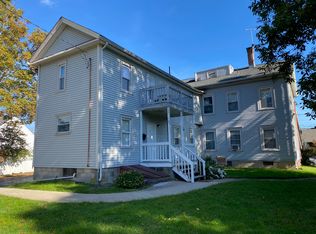 105 Main St APT 3, Cheshire, CT 06410