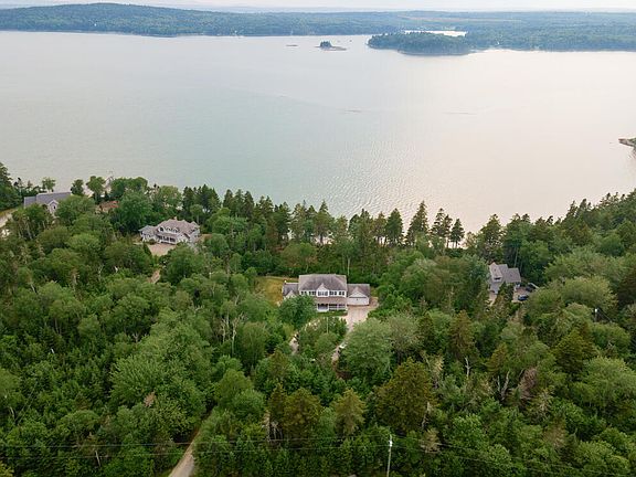 3rd image of 106 Sunset Bay Drive