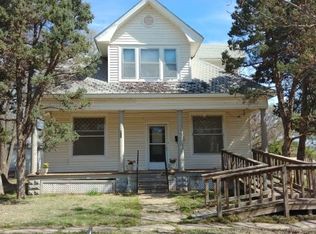 322 E Main St, Harper, KS 67058