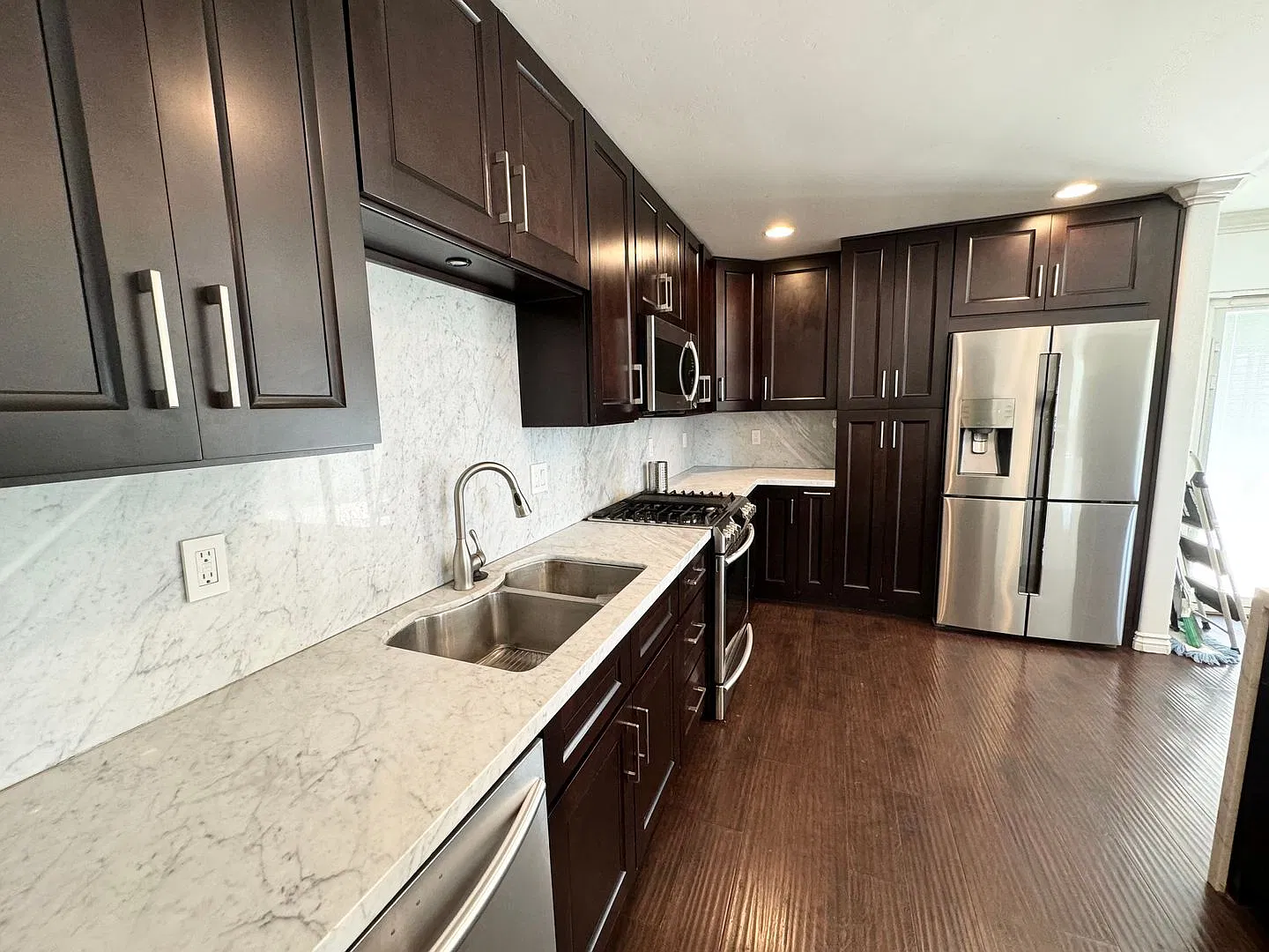 Beautifully Updated 3 Bedroom, 2 bath Rolando Village Home with Large Backyard — Photo 2