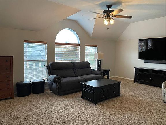 4th image of 13719 Lawrence Trace Ct