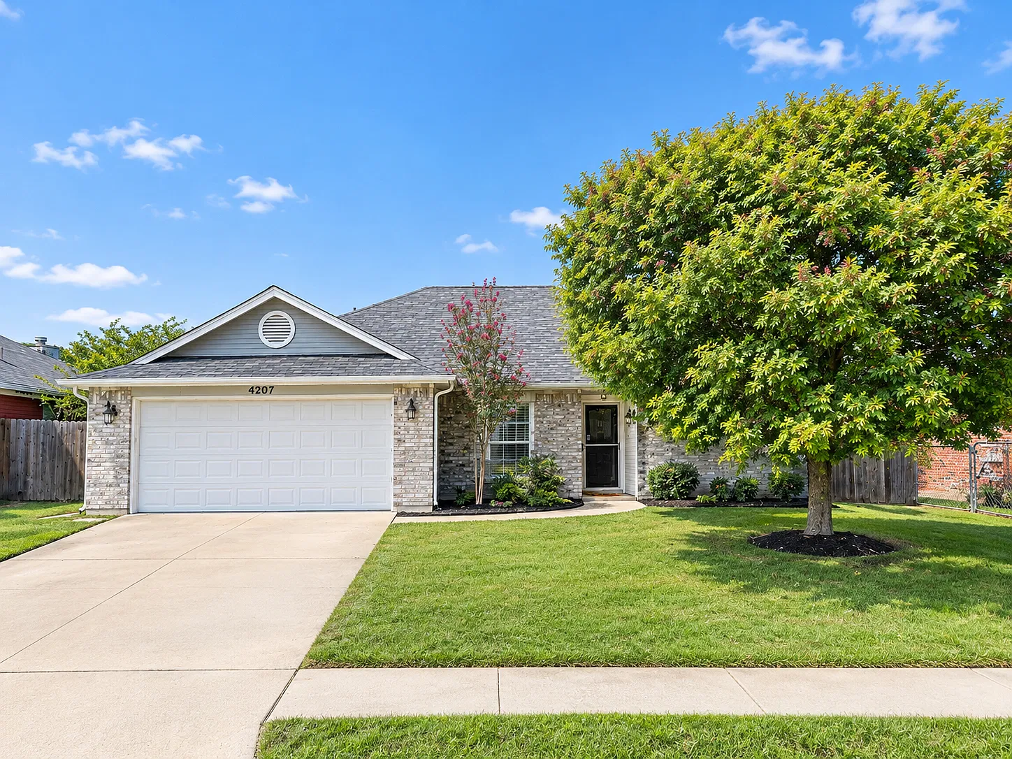 4 bed, 1609 sqft, $1,650 — Photo 1