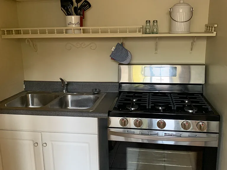 290 Princeton Ave — Photo 10