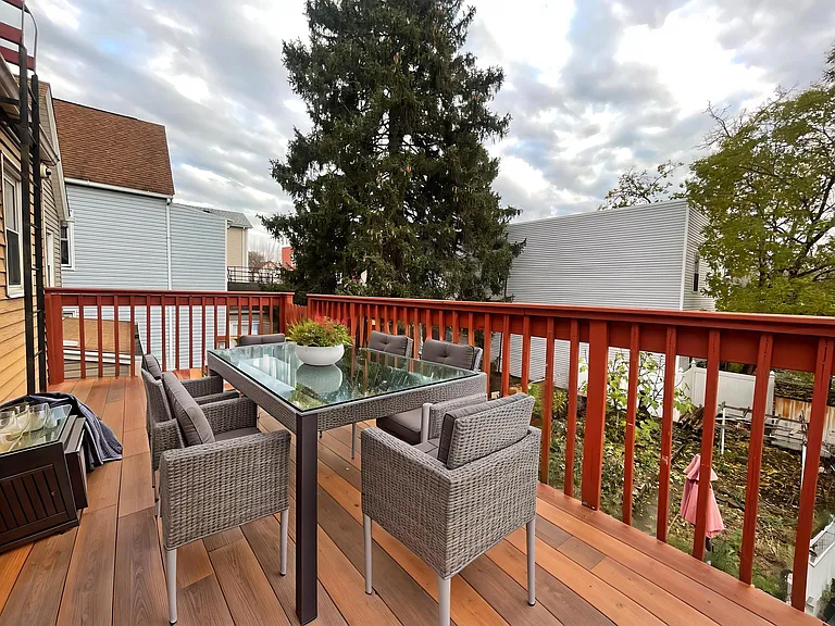 40 Searing Ave #2 — Photo 5