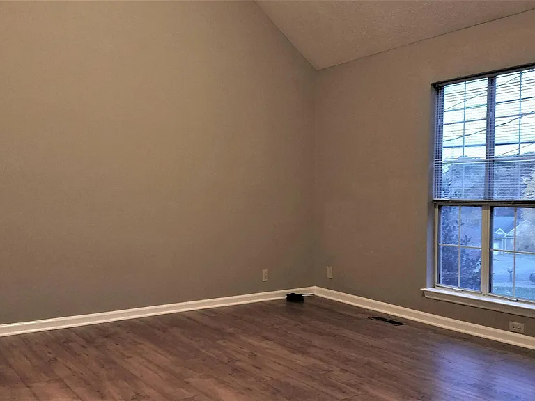 Master Bedroom - Upstairs