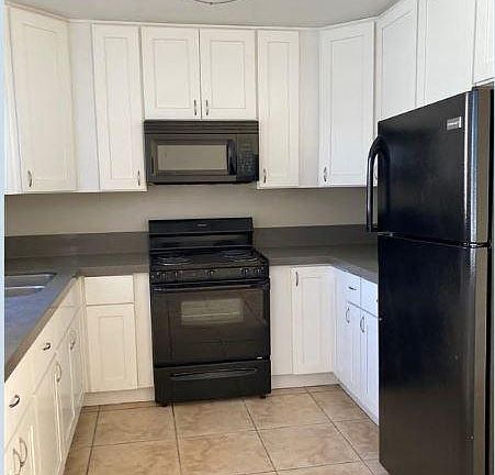3rd image of 3619 44th St
